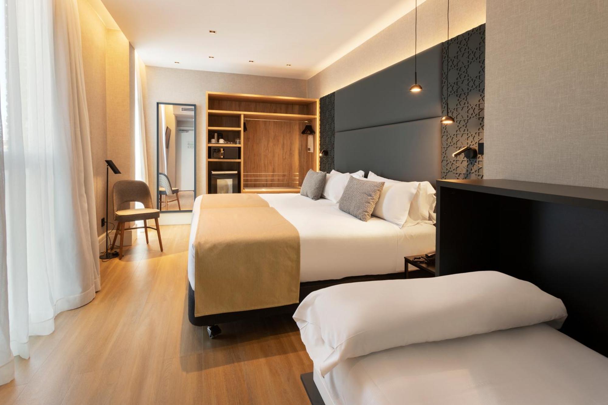 Hotel Catalonia Giralda Sewilla Zewnętrze zdjęcie